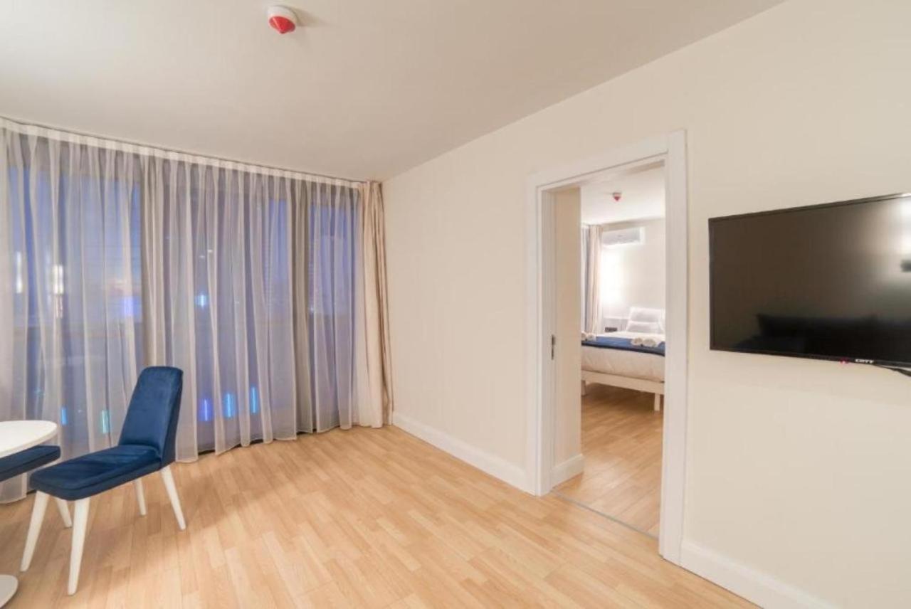 Lux Apartaments Batumi Exteriér fotografie