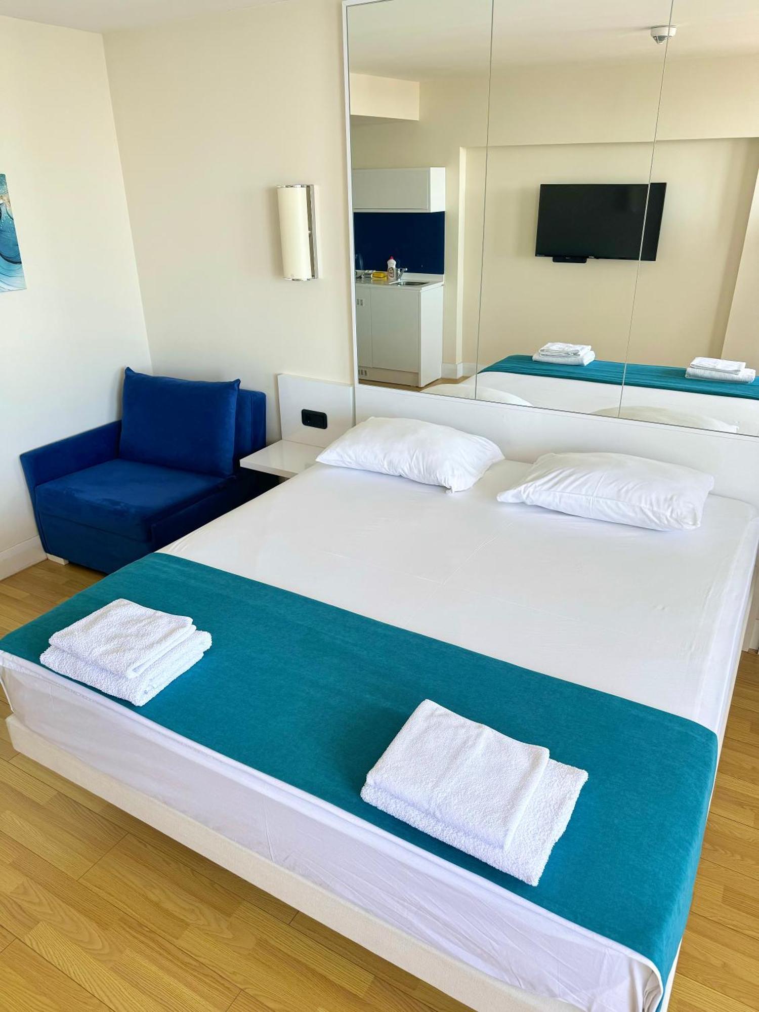 Lux Apartaments Batumi Exteriér fotografie